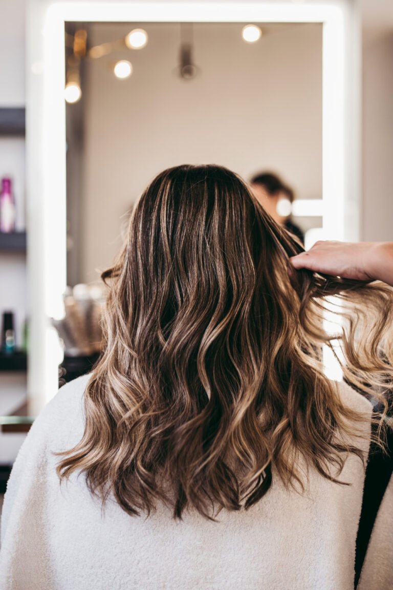 Balayage VS Highlights: Improve Your Look With A New Style